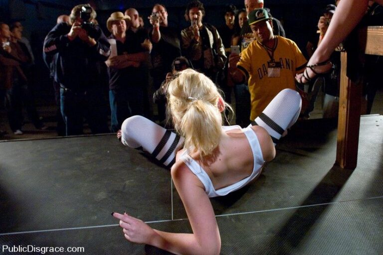 Samantha Sin fucked in front of live audience
