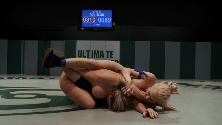 Tiny Blond vs Monster Boobage A modern day David & Goliath, where Goliath hasMonster “EE” tits