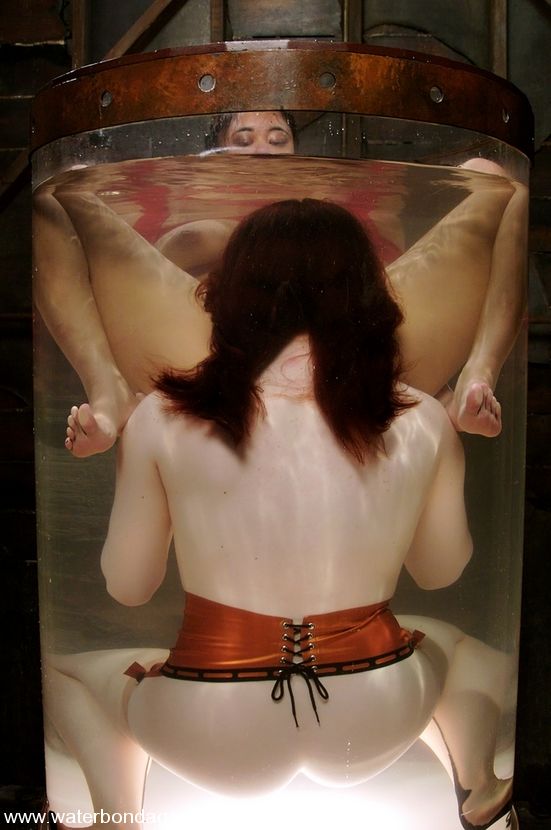 Annie & Claire Get Wet