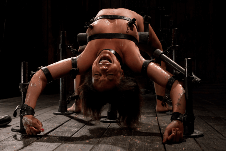 Pornstar gets wrecked in her first bondage shoot
