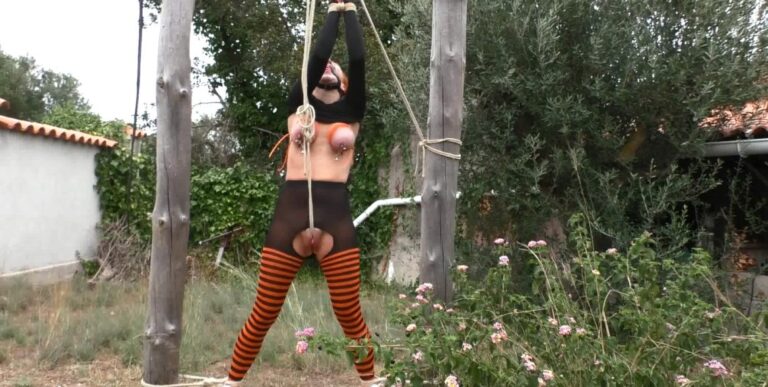 Halloween Special – Outdoor Lesson for Melodie