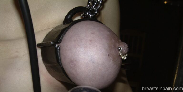 Slave Eva – Tits in Steel