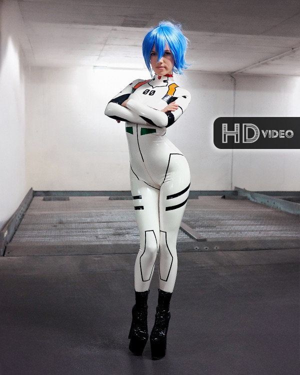 Angelia Russo – Underground latex cosplay