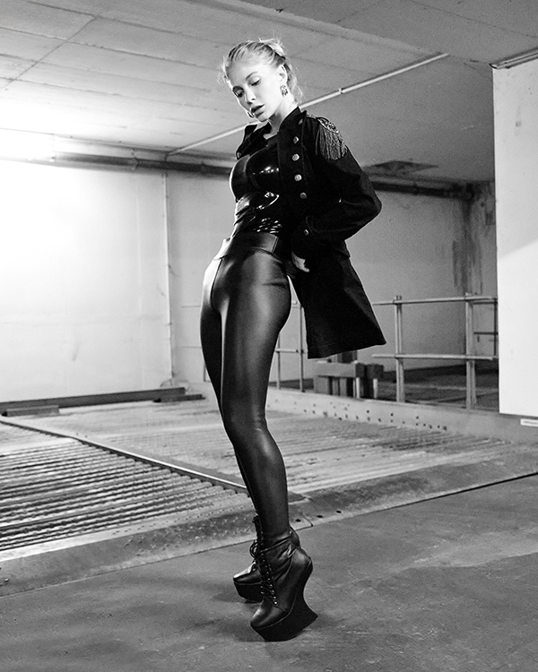 Leila Herring – Elegance Highstyle editorial