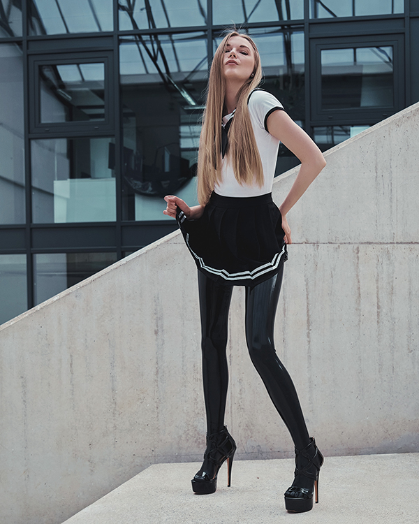 Catherine Reus – School Girl on Heels