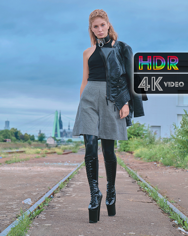 Leila Herring – Highstyle on platform boots