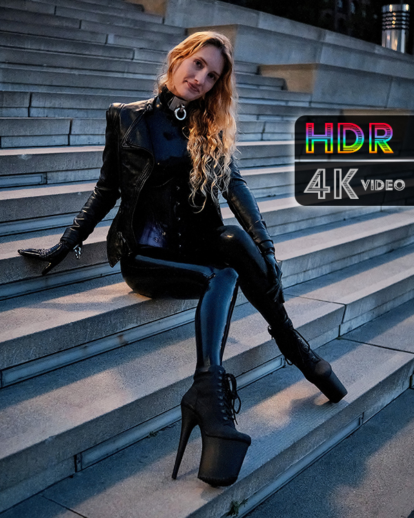 Lorie Stark – After sunset in public