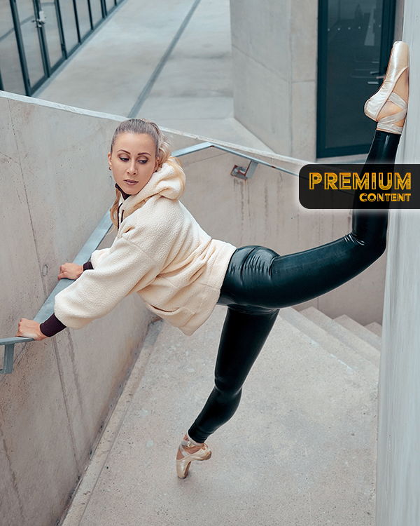 Catherine Reus – Skater Lifestyle in latex & leather