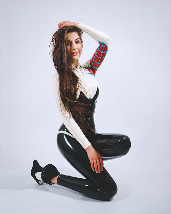 Penelope Haylen – First shoot as Spider Gwen