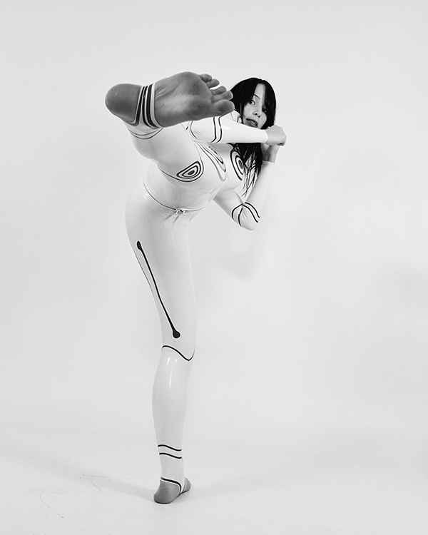 Brina Hadwin – White kickboxing shoot