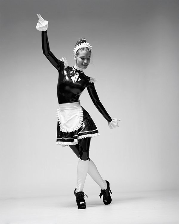 Arya Leopec – Young British latex maid