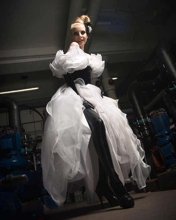 Beth May – Joining latexperiment in Highstyle