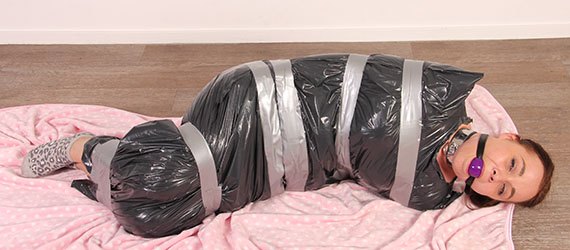 Extreme trash bag escape attempt!