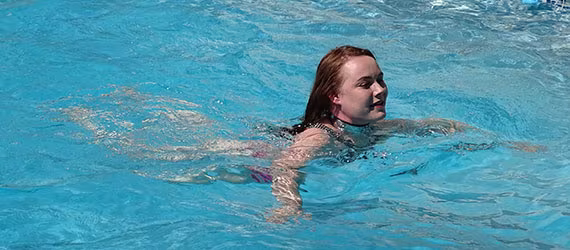 Swimming in chastity ‍