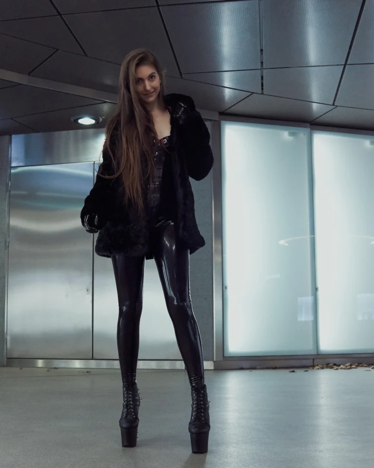 Latex Kitten Lifestyle