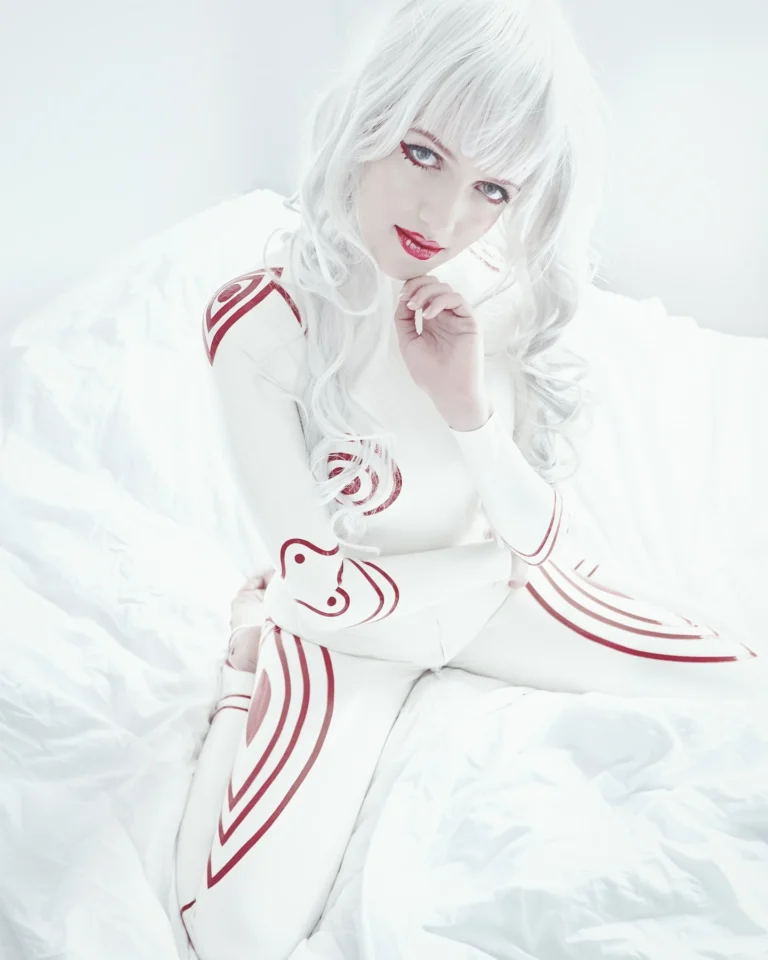 Shiro Latex Cosplay