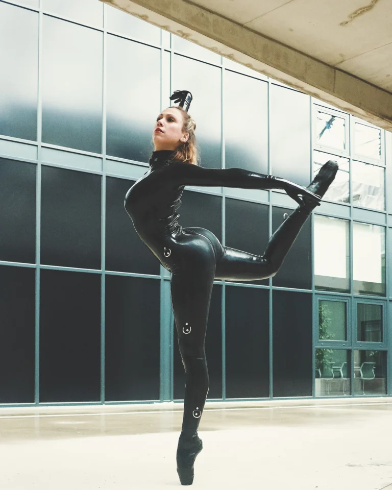 Shiny Black, Latex Ballerina