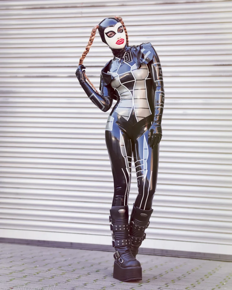 Kasumi Goto Total Enclosure