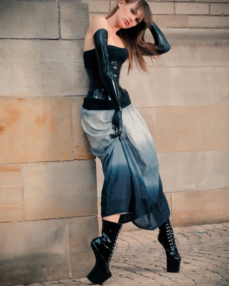 Pony Girl Highstyle Fashion