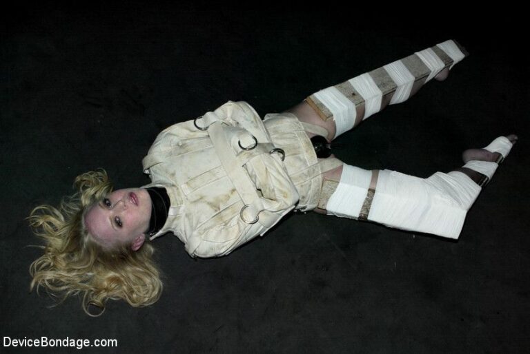 CLASSIC SHOOT WITH CYD BLACK, SARAH JANE CEYLON, AND CLAIRE ADAMS!