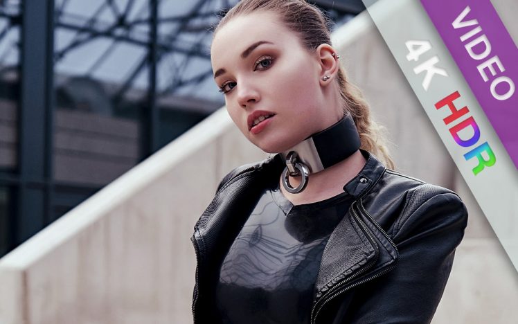 Serena Frost – Latex, leather & jeans