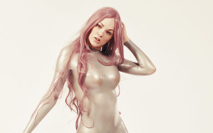 Alexandra Potter – First time with a wig