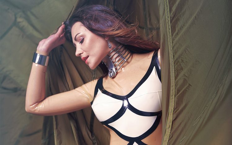 Jasmine Bennett – Special time as paratrooper