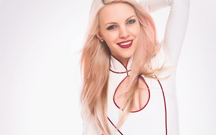 Juli Lollipop – Before the break