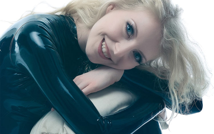 Beth May – Bedtime stories