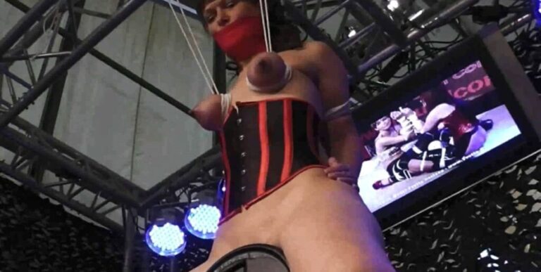 Rarities – Yvette on the Sybian