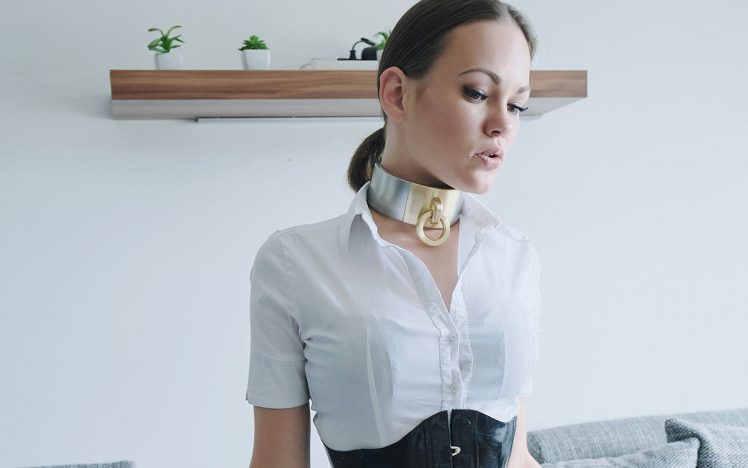 Alexandra Potter – Collared highstyle home shoot