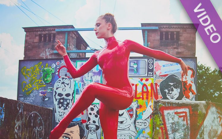Imogen Roudine – Street style latex ballerina