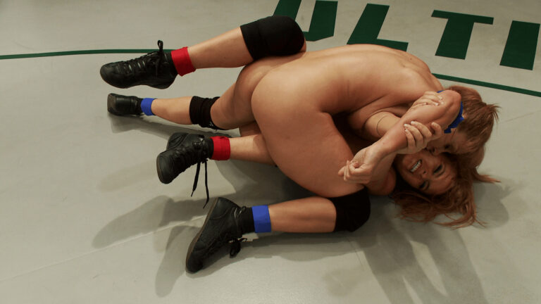 Lea Lexis, blonde romanian rookie takes on big titted Krissy Lynn!