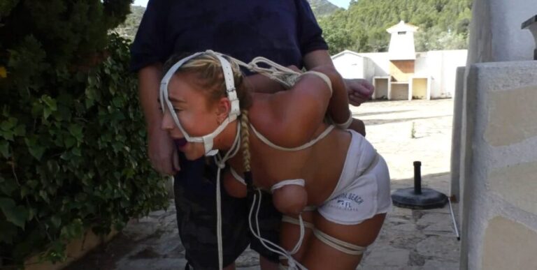 Outdoor Training Lesson for Zoey Ziptie